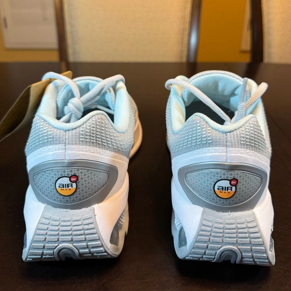 New Nike Air Max DN White Gray Sneaker Shoes Size US 7Y